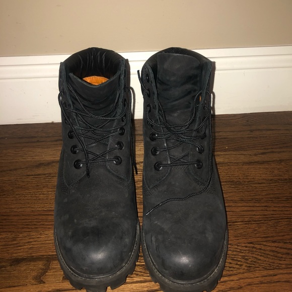 Timberlands, Basic Black Boot style. - Picture 6 of 6